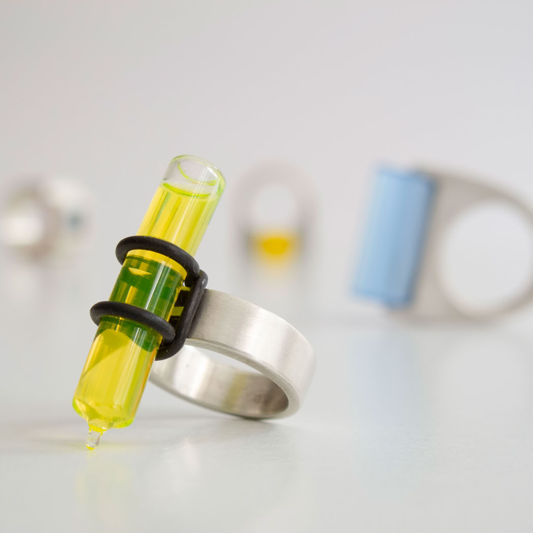 Bague argent, verre acrylique, verre de bohème