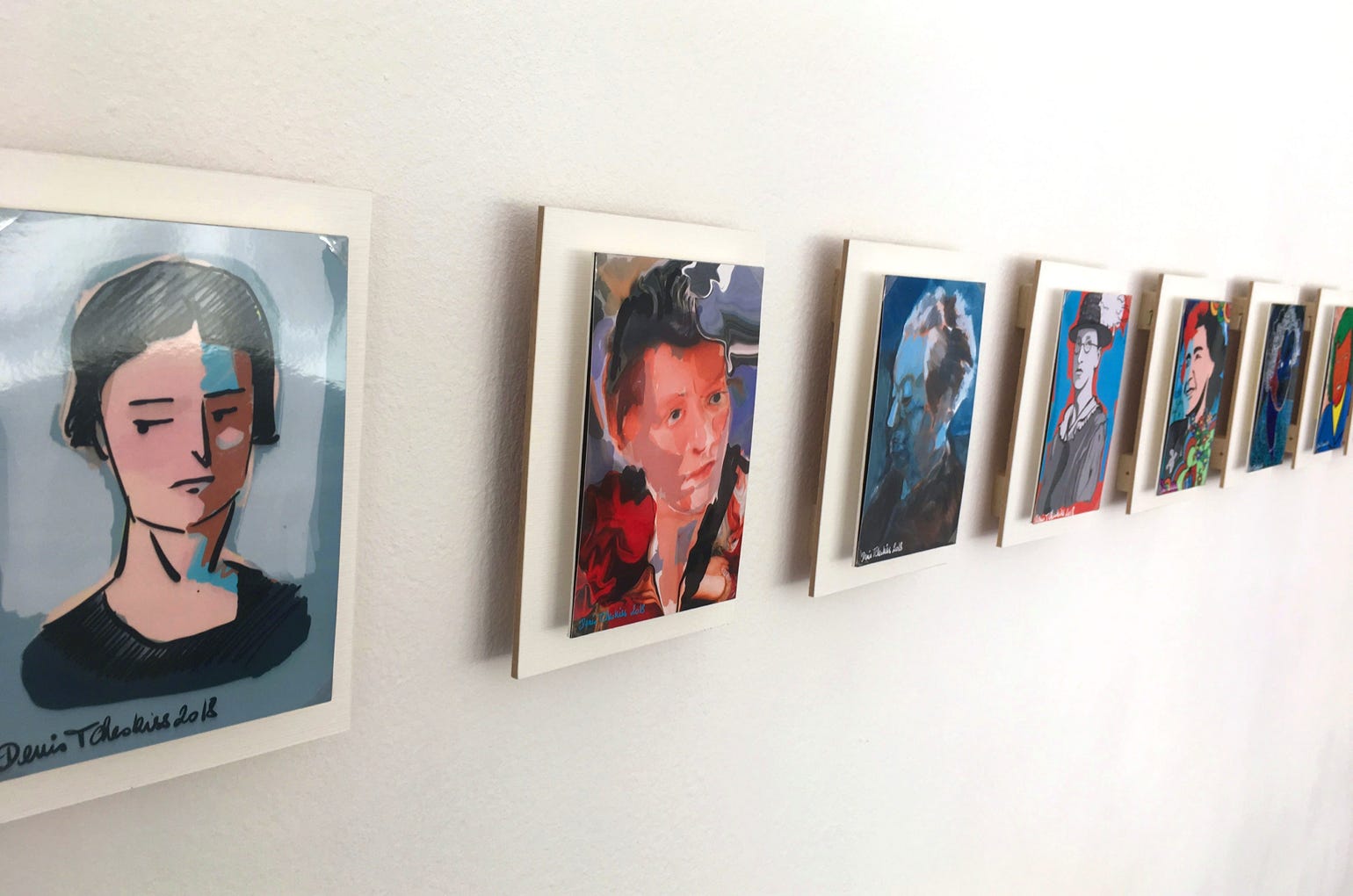 Vue d’exposition de la série Femmes Prix Nobel à la Galerie Tcheskiss, Delémont (2018)