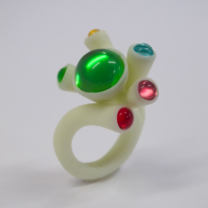 Bijoux en résine, verre de bohème