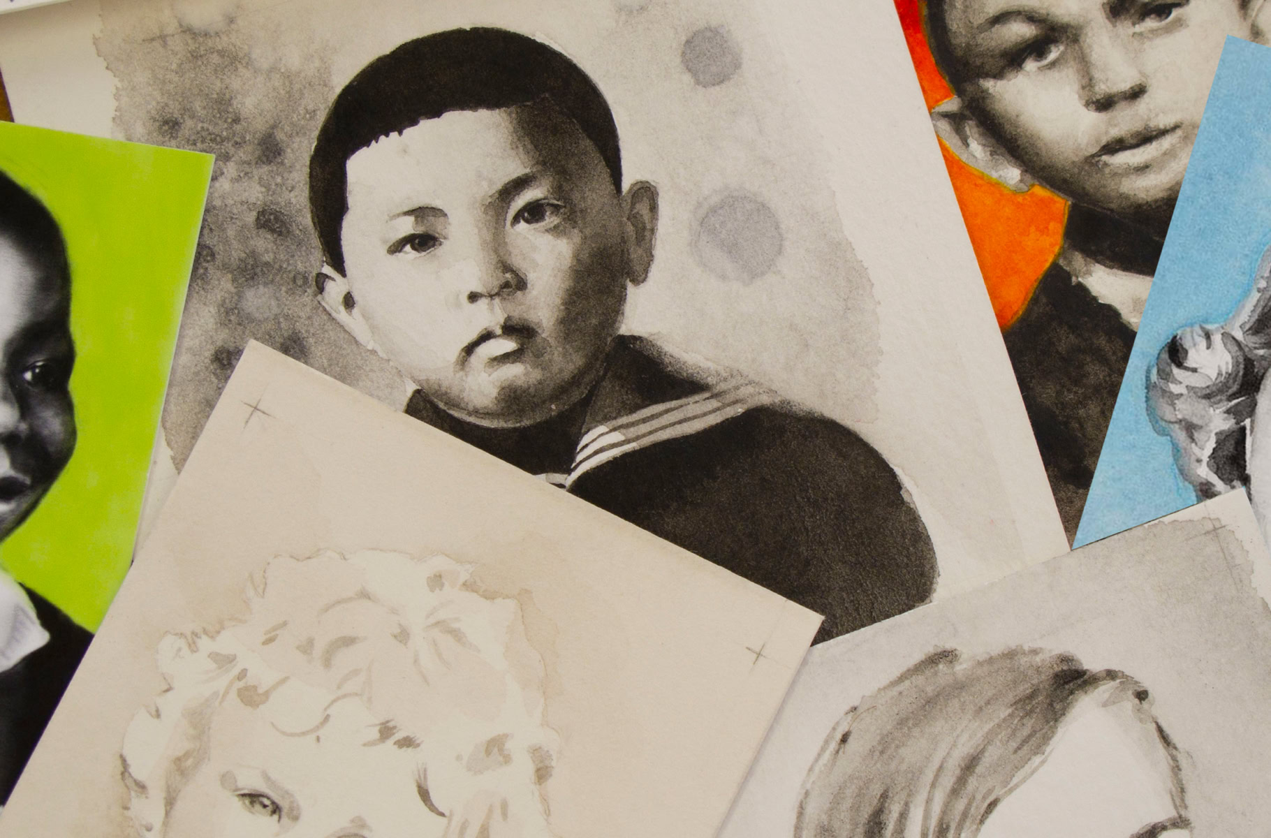 Aquarelle en noir et blanc et en couleur de plusieurs enfants, disposées de manière aléatoire.