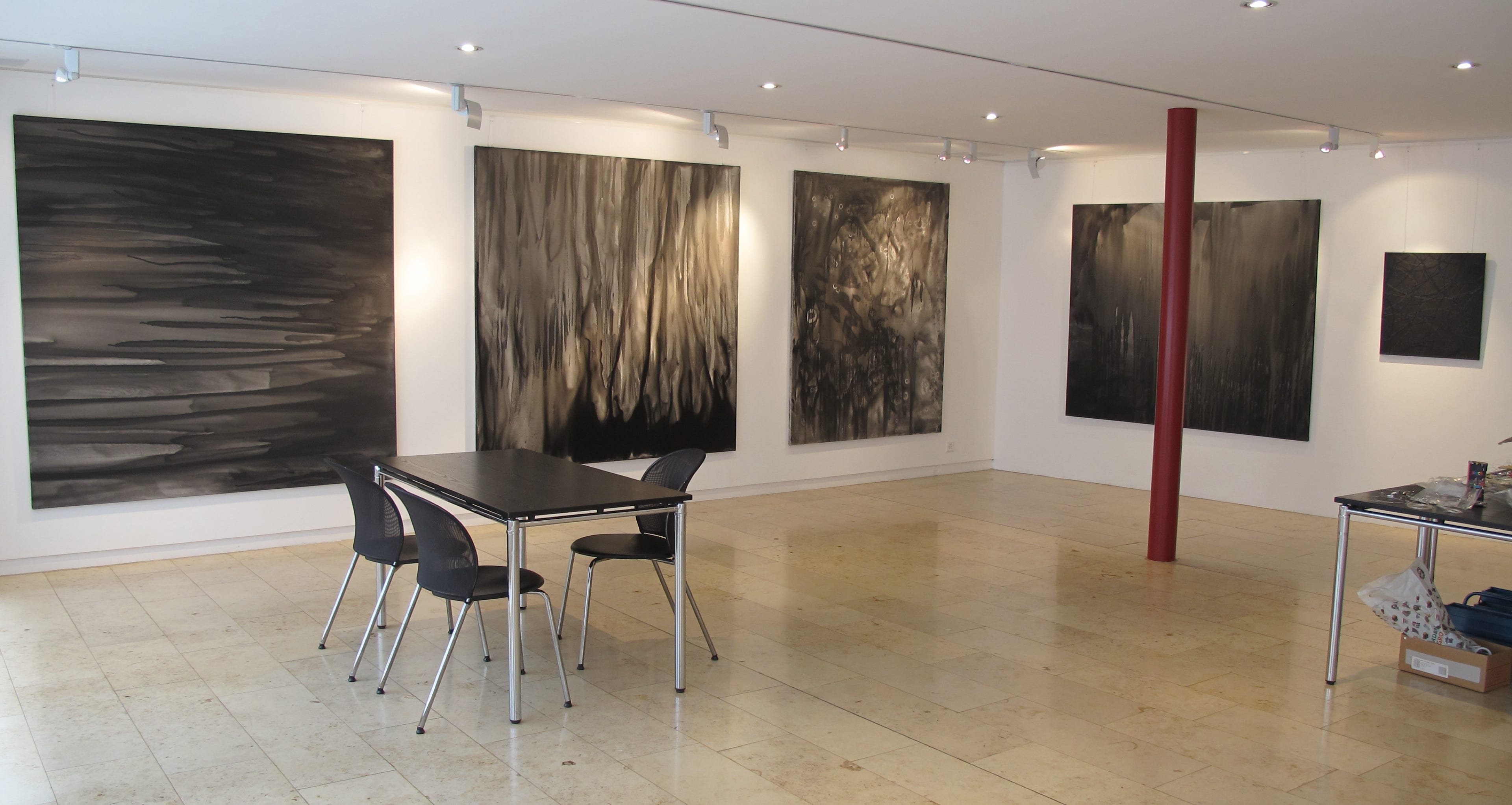 Tableau 'Black' de Denis Tcheskiss, 2014, acrylique 160x190 cm. Fondation Anne et Robert Bloch (2014)