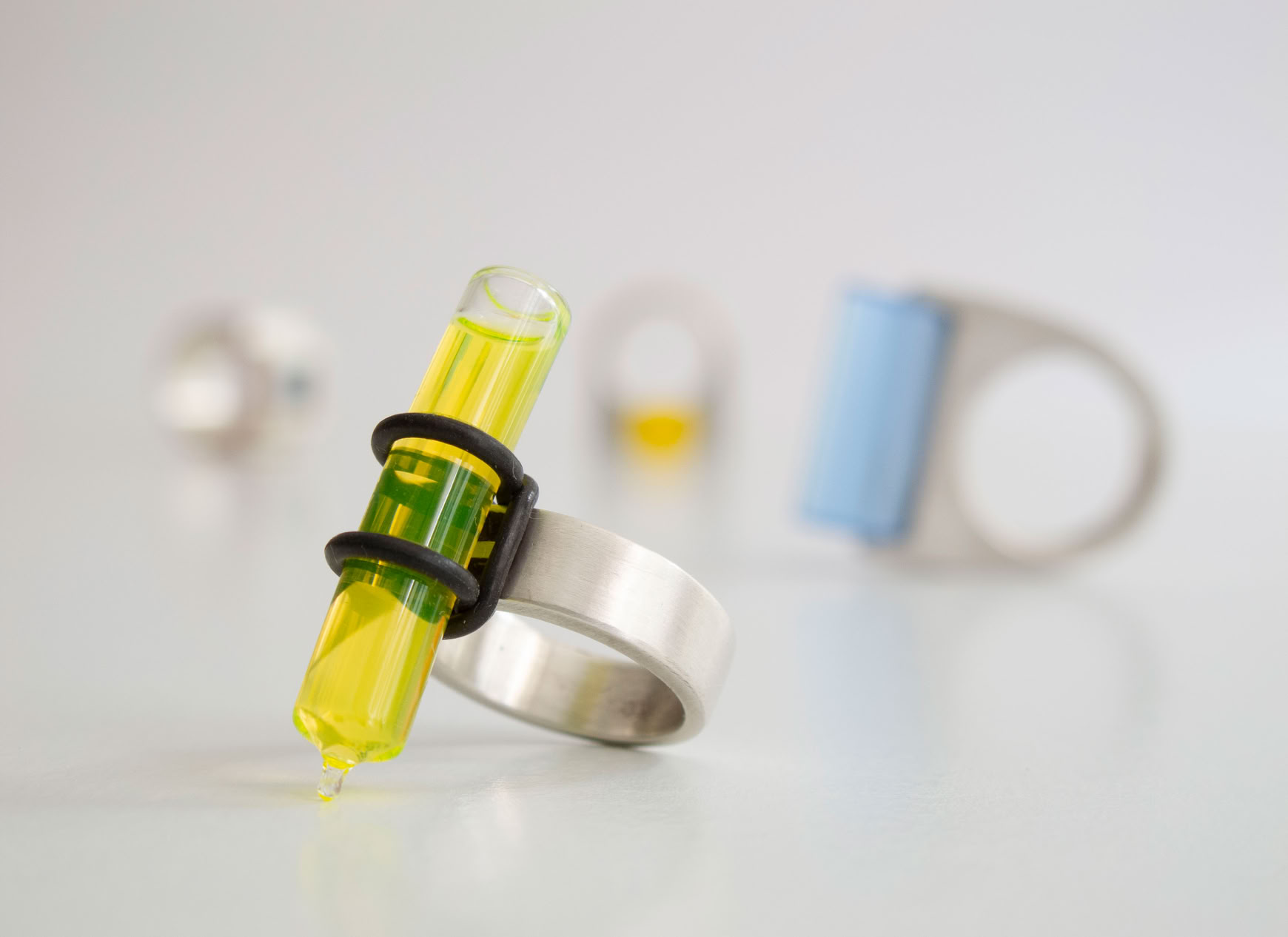 Bague argent, verre acrylique, verre de bohème